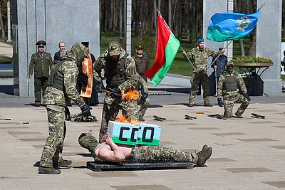 Торжественная отправка новобранцев на срочную военную службу прошла в Минске и регионах Беларуси