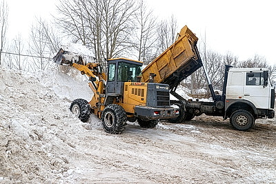 В Гомеле стартовал декадник по уборке снега