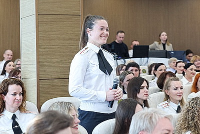 \"С напарниками понимаем друг друга с полуслова\". Единственная женщина-телохранитель в Беларуси о службе