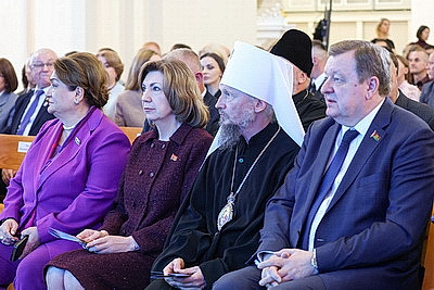 \"Разговор о важном\": укрепление институтов семьи обсуждают участники международного форума в Полоцке