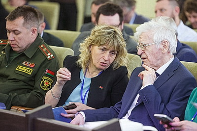 В Гродно конференция о цифровых технологиях и ИИ объединила ученых из 17 стран