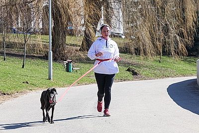 Солнечный весенний день в Минске