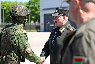 Лукашенко принял участие в совместной с Россией тренировке ядерных сил