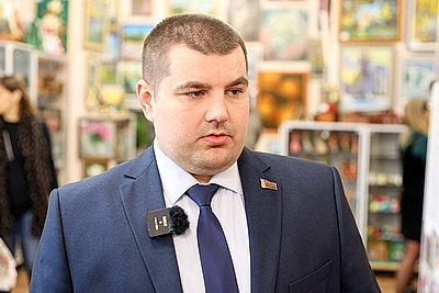 Богатство культуры через простые вещи. Выставка \"Народ багаты на розныя святы\" открылась в Гомеле