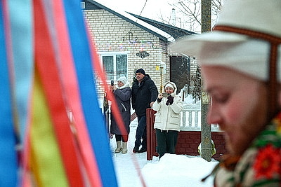 Деревня, где каждый мечтает стать \"царем\". Как в Семежево сохраняют уникальный обряд