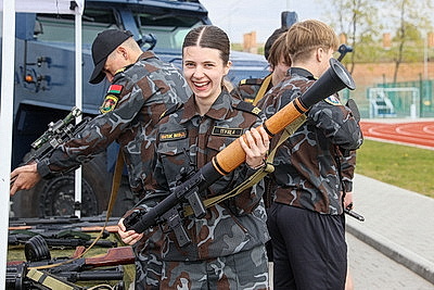 Медподготовка и ориентирование на местности. Воспитанники ВПК соревновались на смотре-конкурсе в Бресте