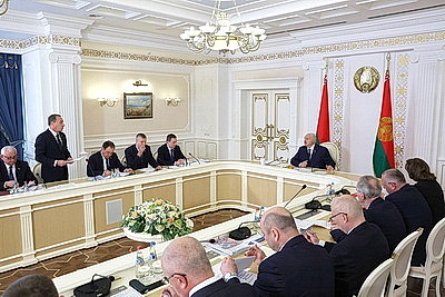 Лукашенко назвал инициативу \"Один район - один проект\" стратегической задачей в региональном развитии