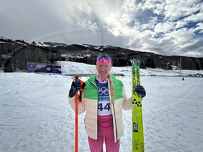 Лыжница Королева стала 34-й в олимпийском скиатлоне