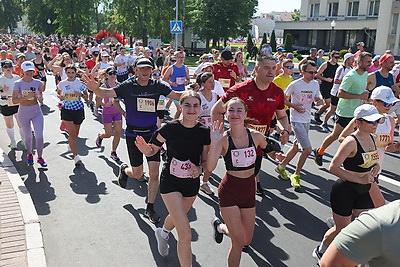 На старты \"Гарадзенскай вандроўкі\" вышли 1,7 тыс. атлетов