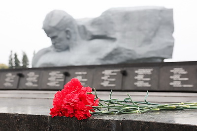 Делегация Санкт-Петербурга посетила Брестскую крепость