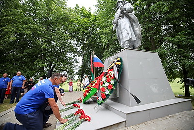 Участники автопробега \"Помним имя твое, Солдат!\" посетили Смолевичский район