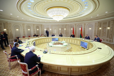 Лукашенко: Беларусь готова создавать совместные предприятия с Мурманской областью