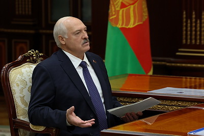 Лукашенко принял с докладом председателя Мингорисполкома