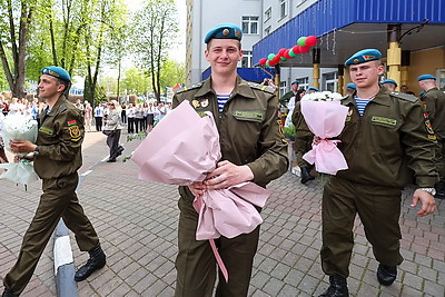 \"Вальс Победы\" станцевали в Витебском областном клиническом роддоме