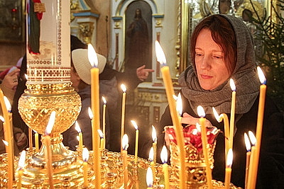 Тихая радость в шумном мире. Как минчане отмечают Рождество