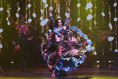 Сольный концерт коллектива \"Аллюр\" прошел на сцене Молодежного театра эстрады