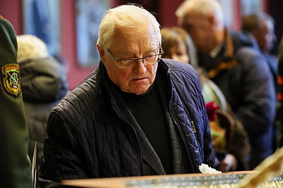 В Минске простились с народным поэтом, одним из авторов Государственного гимна Владимиром Каризной