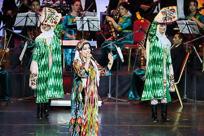 Национальные мелодии и мировые хиты. Мастера искусств Таджикистана представили гала-концерт в Минске