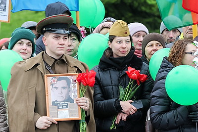 Праздничный Витебск. Жители и гости города празднуют День Победы