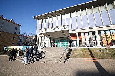 Более 200 уникальных работ Сальвадора Дали представлено на выставке во Дворце искусств в Минске