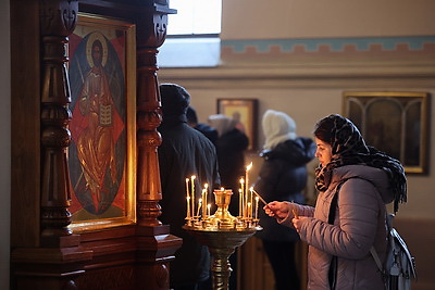 Православные верующие отпраздновали Сретение Господне