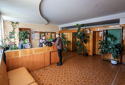 \"Ценовой фактор - решающий\". Как в полоцком доме быта сохраняют популярные у населения услуги