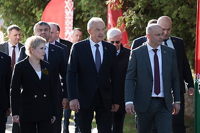 \"Дажынкі-2026\". Лучших тружеников села Витебской области чествуют в Миорах