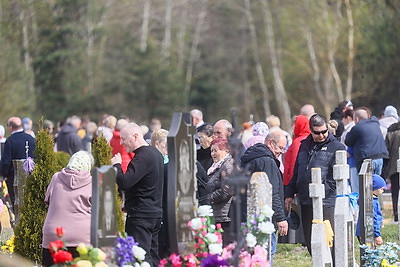 Православные верующие отметили Радуницу