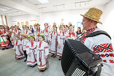 В Минске на выставке \"Пасхальные мотивы\" впервые представили коллекцию писанок