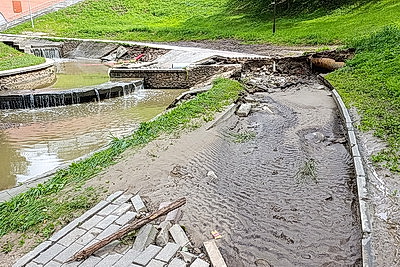 В Гродно устраняют последствия субботней непогоды