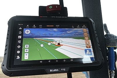 Забота о механизаторах для оперативного сева. Как в Сенненском районе аграрии трудятся на полях