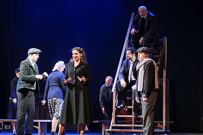 Владимирский академический театр драмы представил спектакль \"Черные доски\" на театральном форуме \"M.@rt.контакт\"