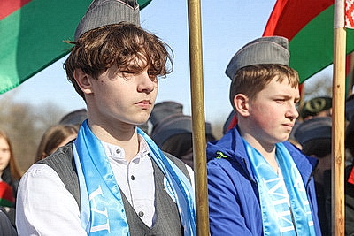 Останки 12 жертв геноцида белорусского народа перезахоронили в Кобрине