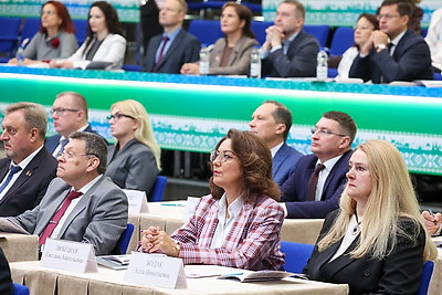 Более 350 экспертов в области права собрала в Минске VIII Осенняя научная сессия
