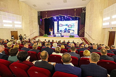 Кочанова: депутаты на местах первыми видят проблемы людей и знают об их реальных потребностях