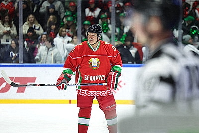 Команда Президента выиграла четвертый матч в РХЛ