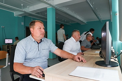 В Минской области выбрали лучшего водителя школьного автобуса