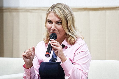 \"Женская энергия для большого дела\". Молодежный женский форум проходит в Минске