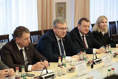 Делегация парламента Мьянмы посетила МТЗ и МАЗ