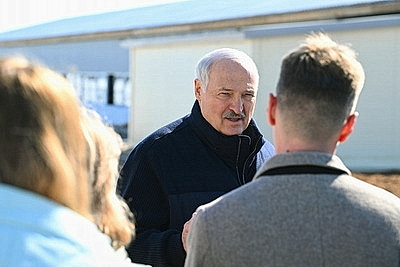 Лукашенко ознакомился с развитием мясного скотоводства и молочной отрасли