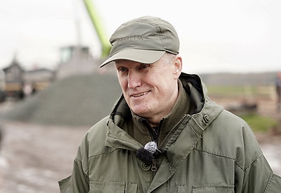 Республиканский субботник: в Дрибинском районе строили профилакторий для телят