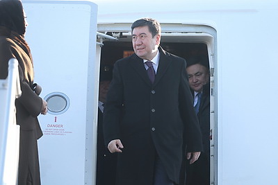 Парламентская делегация Казахстана прибыла с визитом в Беларусь