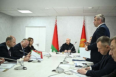 Лукашенко ознакомился с развитием производства отечественного пассажирского транспорта