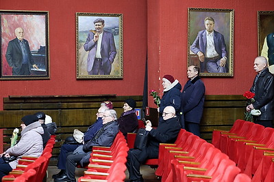 В Минске простились с народным поэтом, одним из авторов Государственного гимна Владимиром Каризной