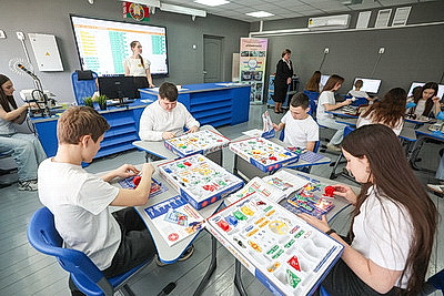 Представители агентств ООН в Беларуси посетили социальные объекты Островца и БелАЭС