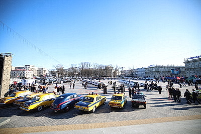 Выставка спецтранспорта, интерактивные площадки, конкурсы. Акция МВД проходит у Дворца Республики в Минске