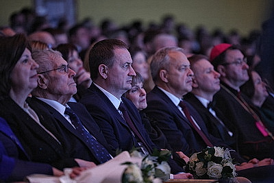 Лукашенко вручил премии \"За духовное возрождение\" и спецпремии Президента