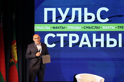 \"На все вопросы ответы были доступные, чтобы было понятно каждому\". Марков и Гигин встретились с жителями Барановичей и Пинска