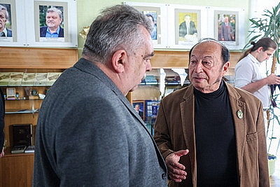 От конкурсов к признанию. Как в Беларуси формируют новую плеяду молодых писателей