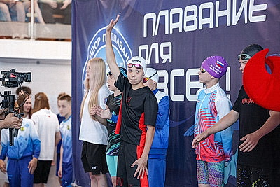 Турнир по плаванию памяти Чайкиной собрал в Минске более 400 ребят из Беларуси и России